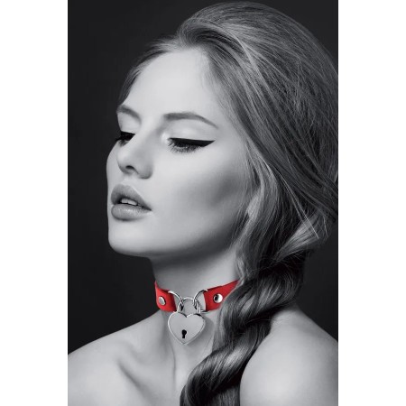 Collier ras de cou avec cadenas coeur