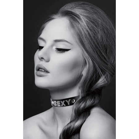Collier ras de cou avec sexy en strass